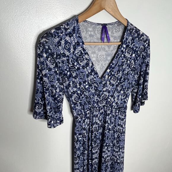 Seraphine Maternity Maxi Dress XS Blue White Floral V-Neck Short Sleeve Boho - Picture 4 of 8